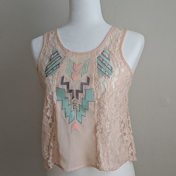 LUSH Pink Blush color Boho lace tank top XS - Picture 3 of 8